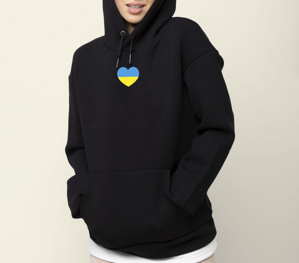 Чому вам слід обрати стильні патріотичні худі